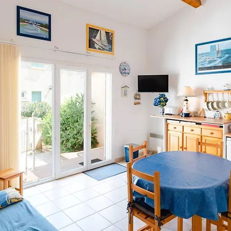 Villa Cosy Avec Terrasse Et 2 - 5 Pers. Max A Pierre La Mer, Proche - Fr-1-409-7